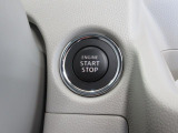 プッシュエンジンスタートシステム、エンジン始動・停止をワンタッチで行うことができます。
