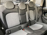 お車の点検、修理も自社整備工場にて対応致します。入庫案内からご来店までサービスアドバイザーと担当営業者でお客様をサポート致します。ご来店、ご連絡をスタッフ一同心よりお待ちしております。