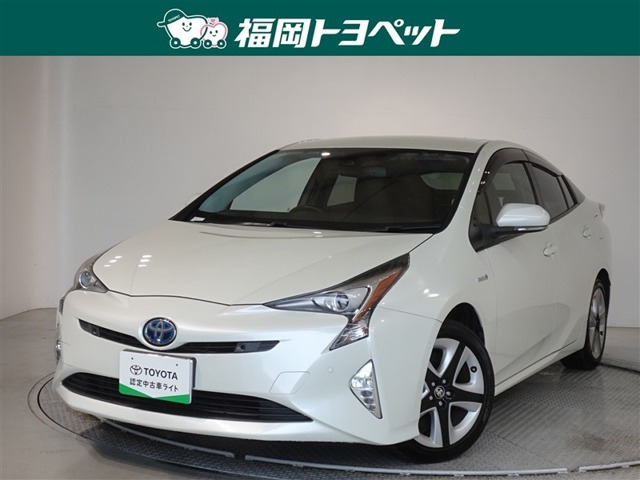 プリウス1.8 A ツーリングセレクション E-Four 4WD