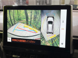 【パノラミックビューモニター】専用のカメラにより、上から見下ろしたような視点で360度クルマの周囲を確認することができます☆死角部分も確認しやすく、狭い場所での切り返しや駐車もスムーズに行えます。