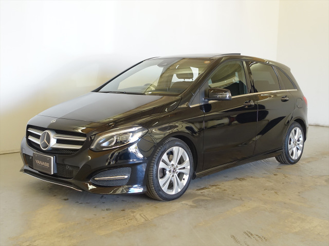 BクラスB180レーダーセーフティパッケージ・プレミアムパッケージ