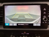 バックでの車庫入れも安心です! リアカメラが付いているバックモニター付のナビを装備しております。操作線もついており距離感も画面から確認できます。