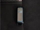 ◆スマートキー◆カギをバッグやポケットに入れたままでもドアロックの開閉ができる『スマートキー』付き!雨天や暗くなってもカギを取り出す必要がなくドアの開錠&エンジンも始動できます