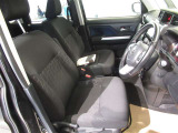 見通しのよいすっきりとした視界で、誰でも運転しやすいです。運転のしやすさは疲れにくさにも繋がりますよ♪