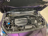 BMW 2.0L 直列4気筒ツインパワーターボ ガソリンエンジン :バルブトロニック(無段階可変バルブリフト)、ダイレクトインジェクションシステム、ダブルVANOS(吸排気無段階可変バルブタイミング)