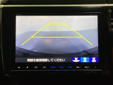 バックでの車庫入れも安心です! リアカメラが付いているバックモニター付のナビを装備しております。操作線もついており距離感も画面から確認できます。