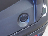 コーナーセンサーもついておりますので、駐車時も安心です。