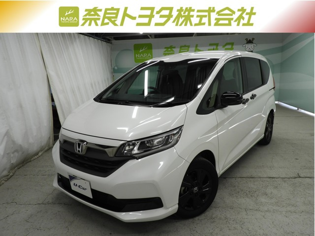 フリード 1.5 G ブラックスタイル