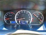 走行距離はまだまだこれからの8万キロ台!メーターも見やすい配置になっております!