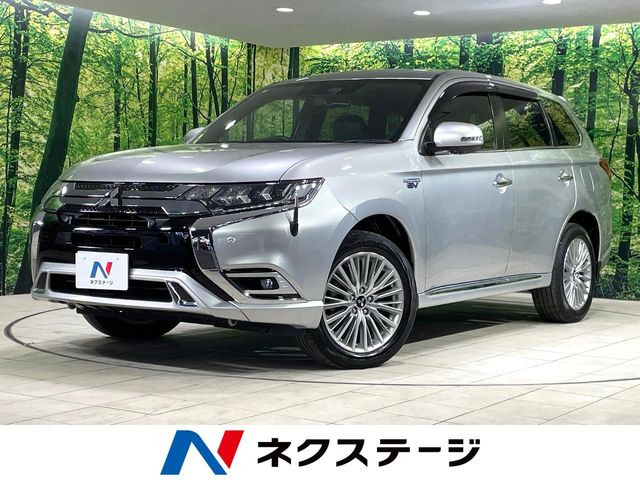 アウトランダーPHEV2.0 G プレミアムパッケージ 4WD