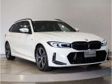 BMWのダイナミック且つエモーショナルなスタイルを印象付けるキャラクターライン(プレスライン)眺めているだけで溜め息の出る美しさです☆