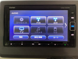 ナビゲーションはフルセグTV対応のGathers純正メモリーナビを搭載しています。Bluetoothオーディオ機能がありますので、スマートフォンなどの音楽も再生できます。
