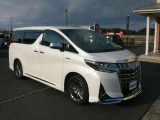 アルファード ハイブリッド 2.5 エグゼクティブ ラウンジ E-Four 4WD 