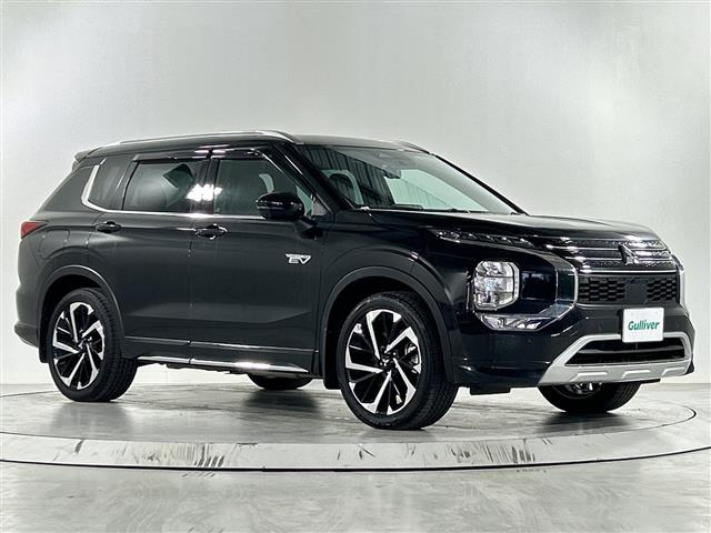 アウトランダーPHEV 2.4 P 4WD本革シート