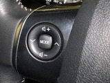 ステアリングスイッチ装備!運転しながら手元でオーディオの操作などができます。