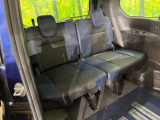 3列目シートはもちろん状態良好☆大人でもゆったりと座って頂けますので、大人数でのお出かけもラクラクです♪ご家族で、気の知れた仲間で、ドライブに行くのが楽しみですね♪