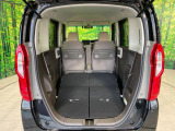 普段のお買い物や通勤、送迎等に十分な荷室スペースを確保しております。セカンドシートを倒すと、大きな荷物の積載も可能です♪