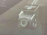 事故直前・直後のデータを記録しておくことで、客観的な検証を行うことができるドライブレコーダーが付いてます。保証は修理保証のみとなります。