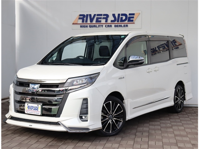 ノア 1.8 ハイブリッド Si モデリスタエアロ リアガーニッシュ 社外18（DAA-ZWR80W）