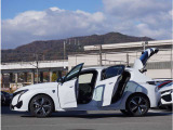 【中古車納車整備】専任メカニックによる2年定期点検相当の67項目の点検整備をご納車前に実施。主要な消耗部品は、点検の上必要であれば交換してご納車致します。