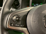 【ステアリングリモコン】ステアリングにオーディオ調節可能なスイッチが装備されていますので運転中でも視線をそらさずにオーディオの調節が可能です!
