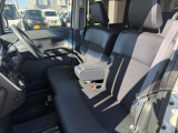 自社認証工場を完備しておりますので、納車前の車検・整備や、アフターメンテナスもばっちりですので、安心して当社にお任せ下さい。また、当社にて車輌ご成約のお客様はオイル交換永久無料のサービス付きです!