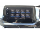 App-Connectはインフォテイメントシステムとスマートフォン間の通信機能です。Mirror Link、Apple Car Play、Android Autoに対応。対応するアプリをインフォテイメントシステムの画面で閲覧、操作できます。