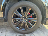 純正アルミホイール装着してます