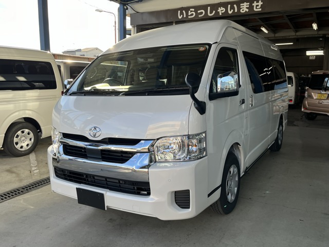 ハイエース2.7 グランドキャビン ファインテックツアラー 4WD