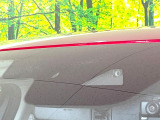 【i-ACTIVESENSE】走行中に前方の車両等を認識し、衝突しそうな時は警報とブレーキで衝突回避と被害軽減をアシスト。より安全にドライブをお楽しみいただけます。