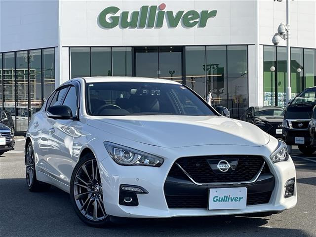 スカイライン3.0 400R本革シート サンルーフ