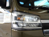 少ない消費電力でクリアな視界を確保するLEDヘッドライトです!