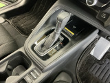 発進時から滑らかに加速する無段階変速のCVTはストップ&ゴーの多い街の中も快適です