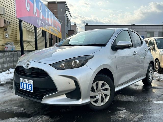 ヤリス1.5 X 4WD衝突安全ボディー オートライト