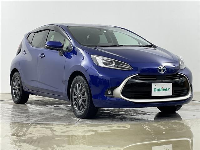 アクア1.5 Z E-Four 4WD4WD 修復歴無し