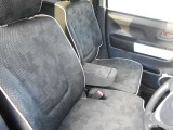 運転席、助手席はこちらです!目立った汚れや傷もなく綺麗です!納車の際にはルームクリーニングを実施しております!
