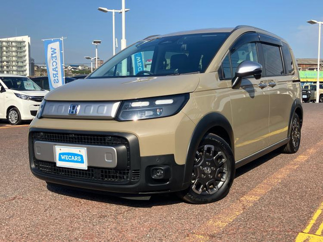 フリード1.5 ハイブリッド クロスター