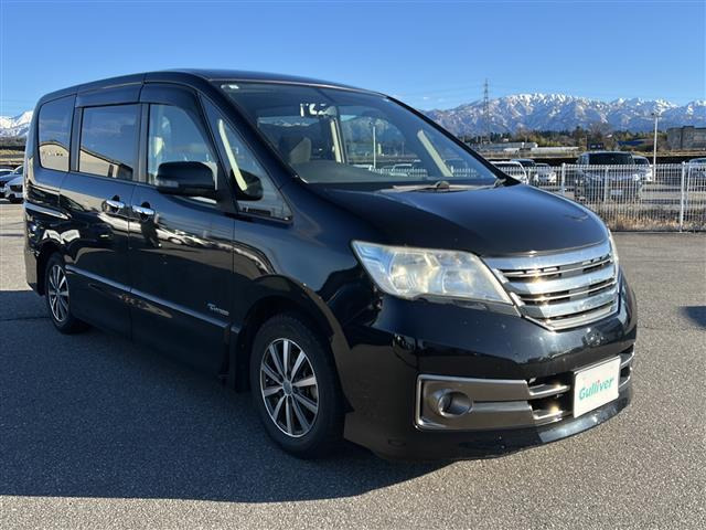 セレナ2.0 ライダー パフォーマンススペック ブラックライン S-HYBRID修復歴無し