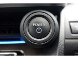 スマートエントリー&プッシュスタートはキーをバッグ等に携帯している時にブレーキを踏んでスタートボタンを押すとエンジンが始動します。車内に忘れた場合にはロック出来ませんので締め忘れの心配もなくなります!