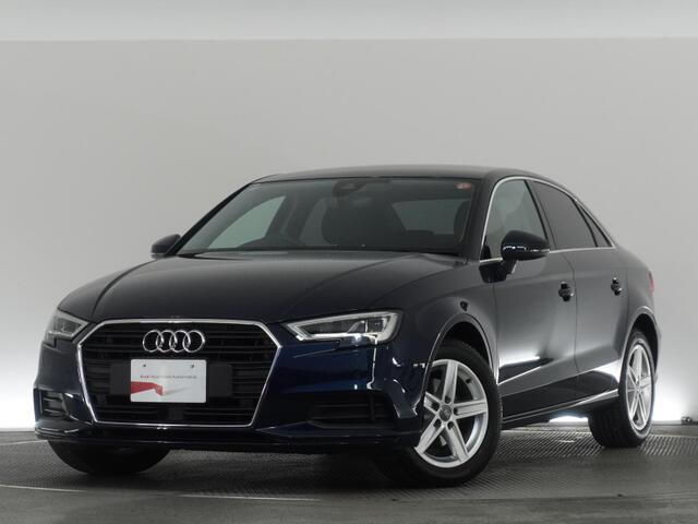 A3セダン30 TFSI シグネチャーエディション