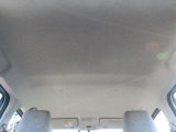 天井の状態も良好です。タバコを吸っていた車は、天井の色が変色してしまっているものもあります。中古車探しの際は、天井の状態も重要なポイントですよ!