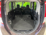 普段のお買い物や通勤、送迎等に十分な荷室スペースを確保しております。セカンドシートを倒すと、大きな荷物の積載も可能です♪