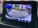 ■バックカメラ■ガイドラインが表示されるので、バック駐車が苦手な方でも安心です!ギアをリバースに入れれば自動的に切り換わりますので、面倒な操作も不要です♪狭い駐車場もお車を傷つけず安心ですね!