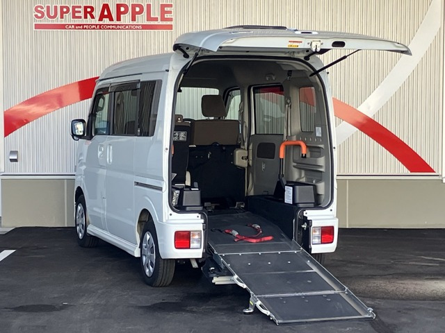 NV100クリッパーリオ  チェアキャブ ハイルーフ 4WD