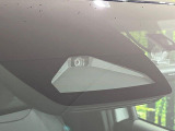 【トヨタセーフティセンス】走行中に前方の車両等を認識し、衝突しそうな時は警報とブレーキで衝突回避と被害軽減をアシスト。より安全にドライブをお楽しみいただけます。