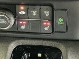 運転席/助手席シートヒーターで寒い日もすぐに温かくなり快適に過ごせます。2段階の温度調整が可能です