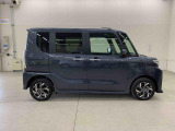 軽自動車、小型車を中心に常時300台展示車を御用意させて頂いております