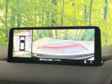 【360&deg;ビューモニター】専用のカメラにより、上から見下ろしたような視点で360度クルマの周囲を確認することができます☆死角部分も確認しやすく、狭い場所での切り返しや駐車もスムーズに行えます。