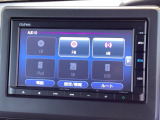 ナビ機能だけでなく、Bluetooth、CD再生などのオーディオ機能がついています!