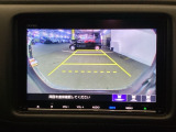 バックモニター付きで、車庫入れやバック時の後方確認をサポート。
